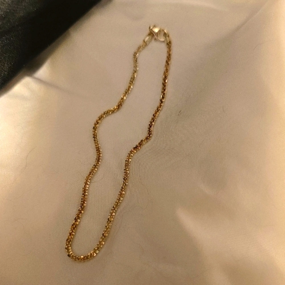 Elegant Gold Sparkly Bracelet